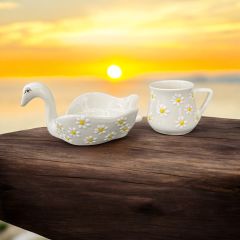 Beyaz Papatya Desenli Kuğu Tabaklı Seramik Türk Kahvesi Fincanı