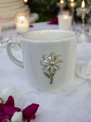 Metalli Beyaz Papatya Hediyelik Seramik Times Kupa Bardak Mug