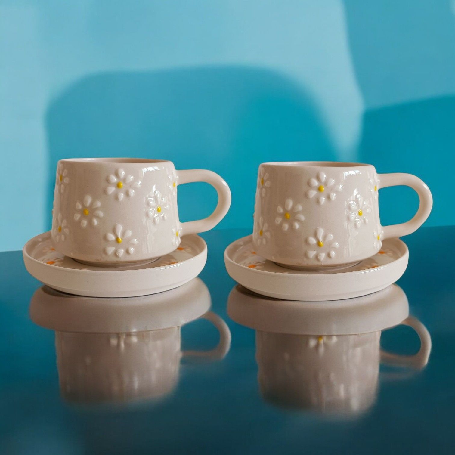 2 Kişilik Tabaklı Seramik El Işi Çayır Papatya Desenli Kupa Bardak Mug