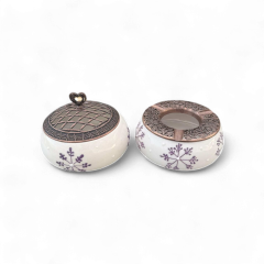 Lila kar Tanesi Metal Kapaklı Poyraz Seramik Şekerlik ve Küllük Seti