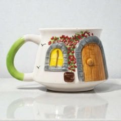 Kabartma Mutlu Yuva Kapısı Desenli Seramik Kupa