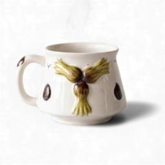 Kabartma Fındık Desenli Seramik Kupa