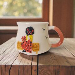 Bankta Oturan Kız Kabartma Kupa, Hediyelik Seramik Kupa, Sevgililer Günü Temalı Kupa