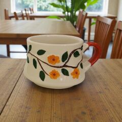 Beni Unutma Çiçeği Koyu Sarı, Üç Boyutlu El İşi Seramik Kabartma Kupa