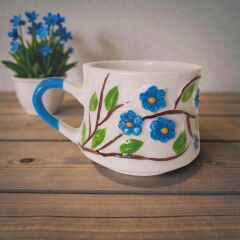 Beni Unutma Çiçeği Mavi Renk, El İşi Desen Kabartma Seramik Kupa Bardak Duble Kahve Fincanı