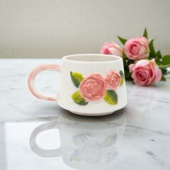 Pembe Renk Gül Figürlü Kabartma Seramik Kupa