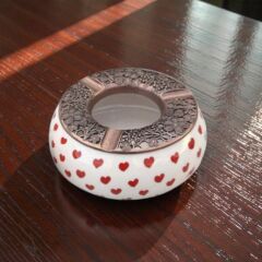 Kırmızı Kalp Desenli Poyraz Küllük